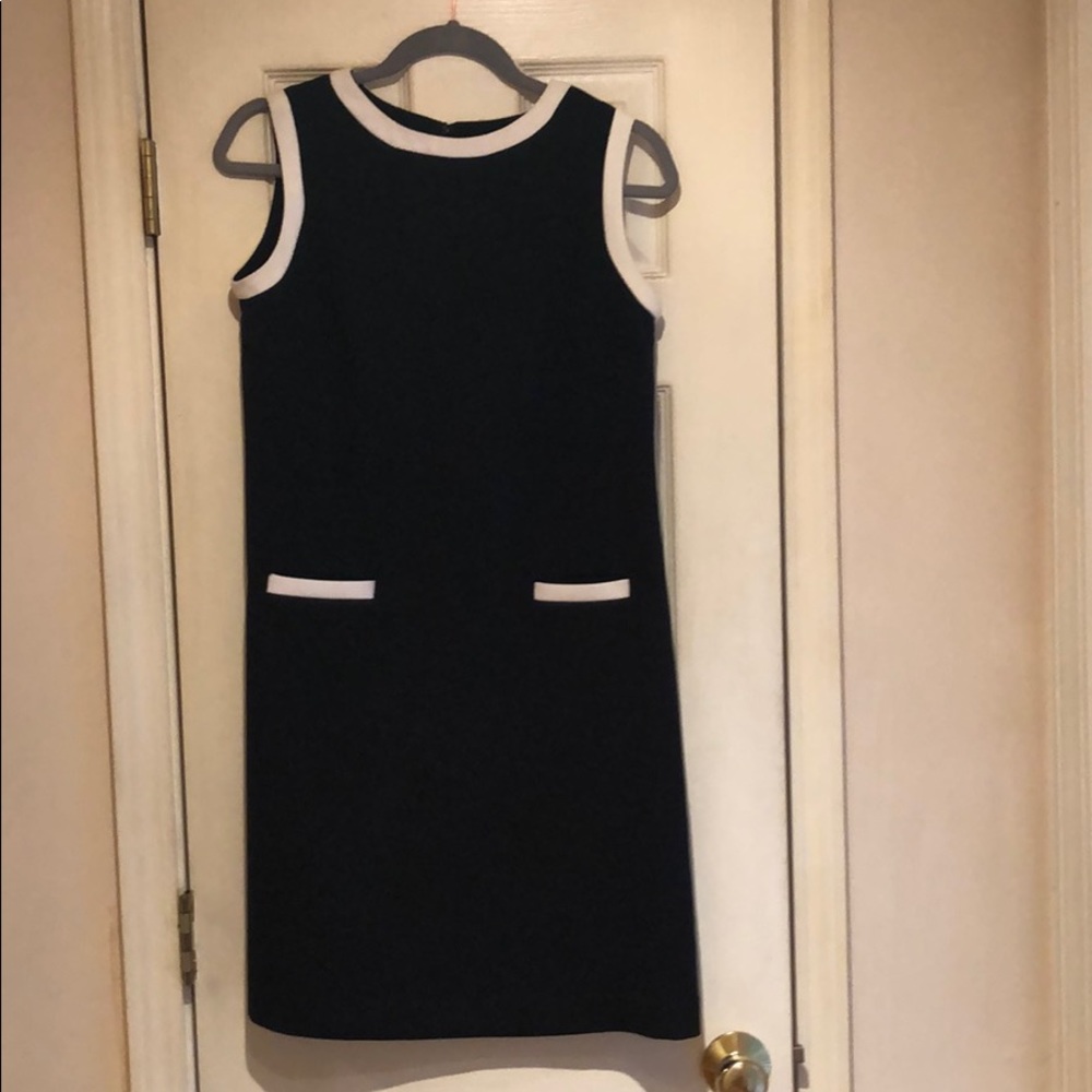 Isaac Mizrahi classic shift dress